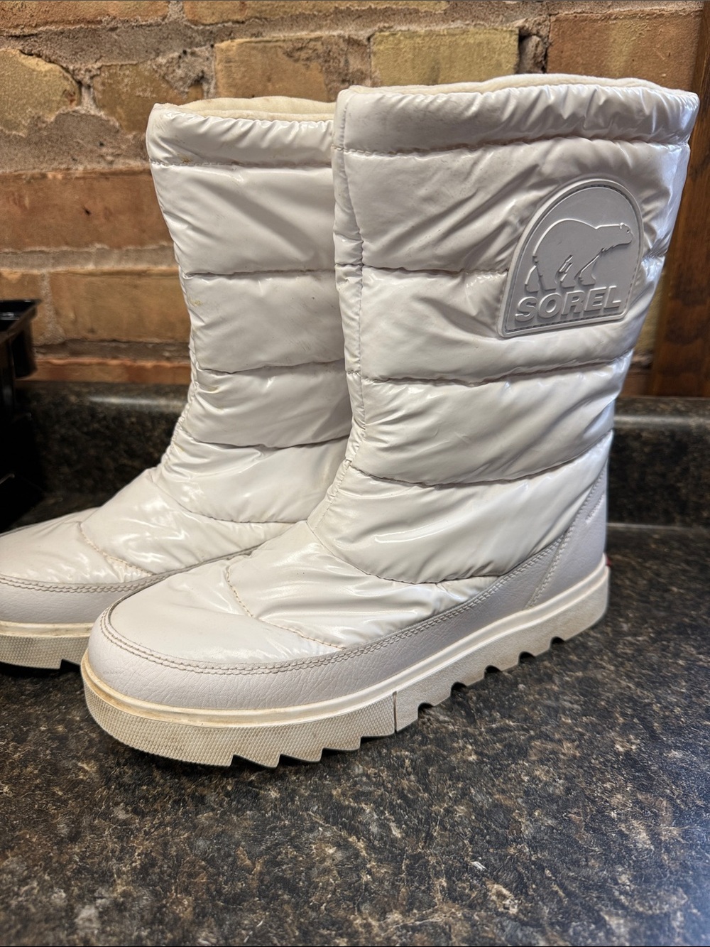 Sorel Quilted Puffer Snow Boots in white